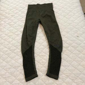 Pink olive XS leggings - worn once